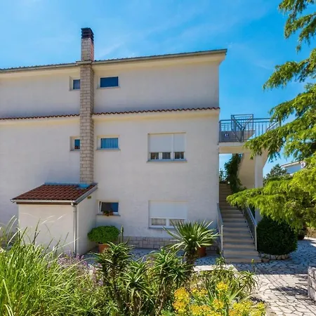 Apartment In Crikvenica 5555 *